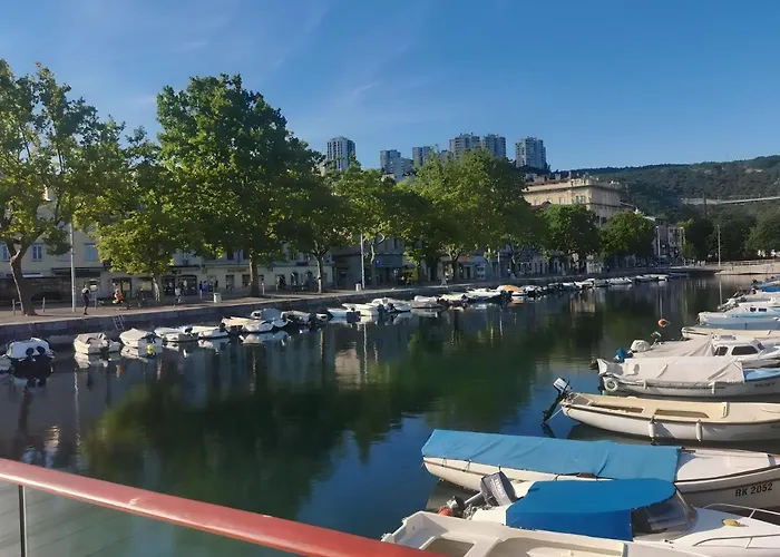 Market & Art Square Place Rijeka